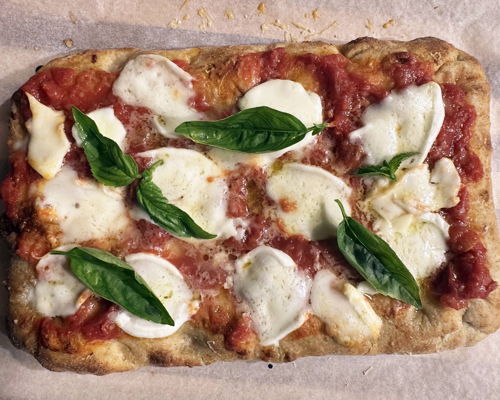Corsi di cucina Gravina di Catania: Pizza homemade e tiramisù tradizionale