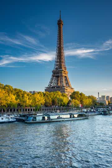 Enjoy panoramic views of iconic landmarks