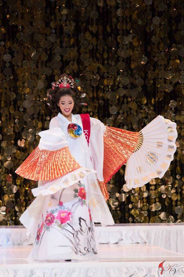 KOREAN TRADITIONAL PAEBAEK TEA CEREMONY BRIDE