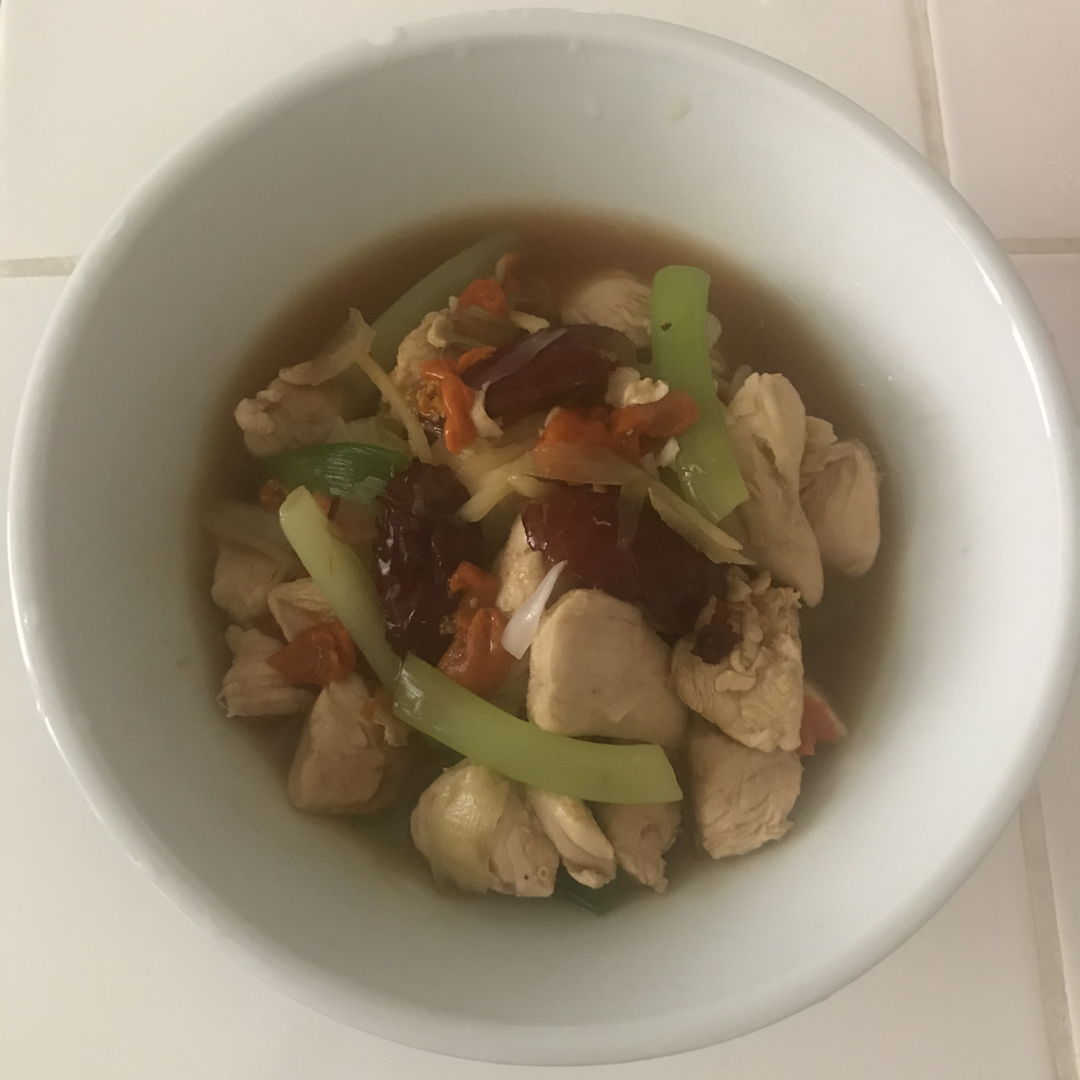 Steamed Chicken with Goji Berries for lunch. Added some scallions.