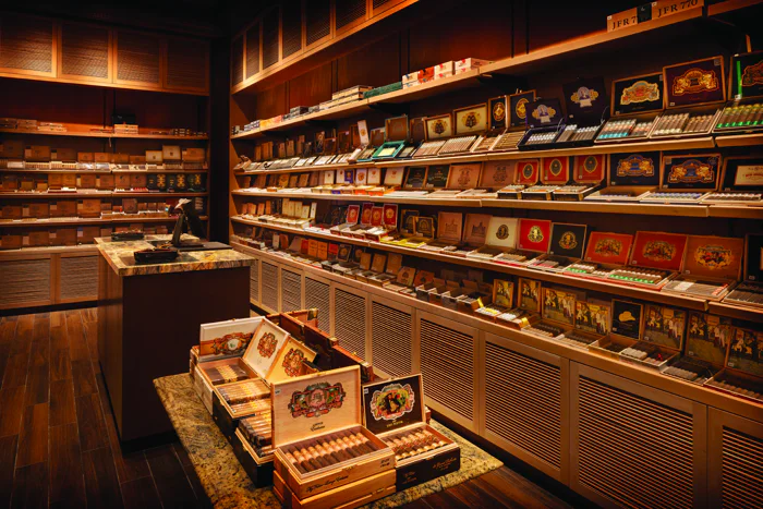 Montecristo Cigar Bar