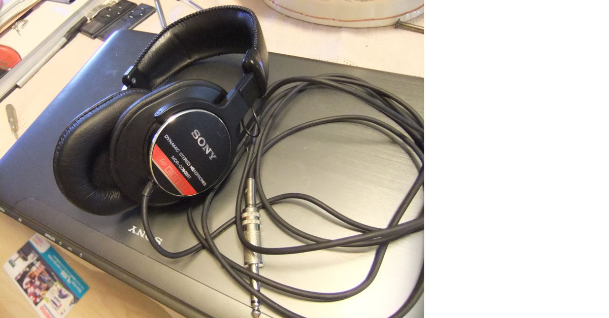SONY MDR-CD900ST STUDIO MONITOR HEADPHONRS For Sale | Audiogon