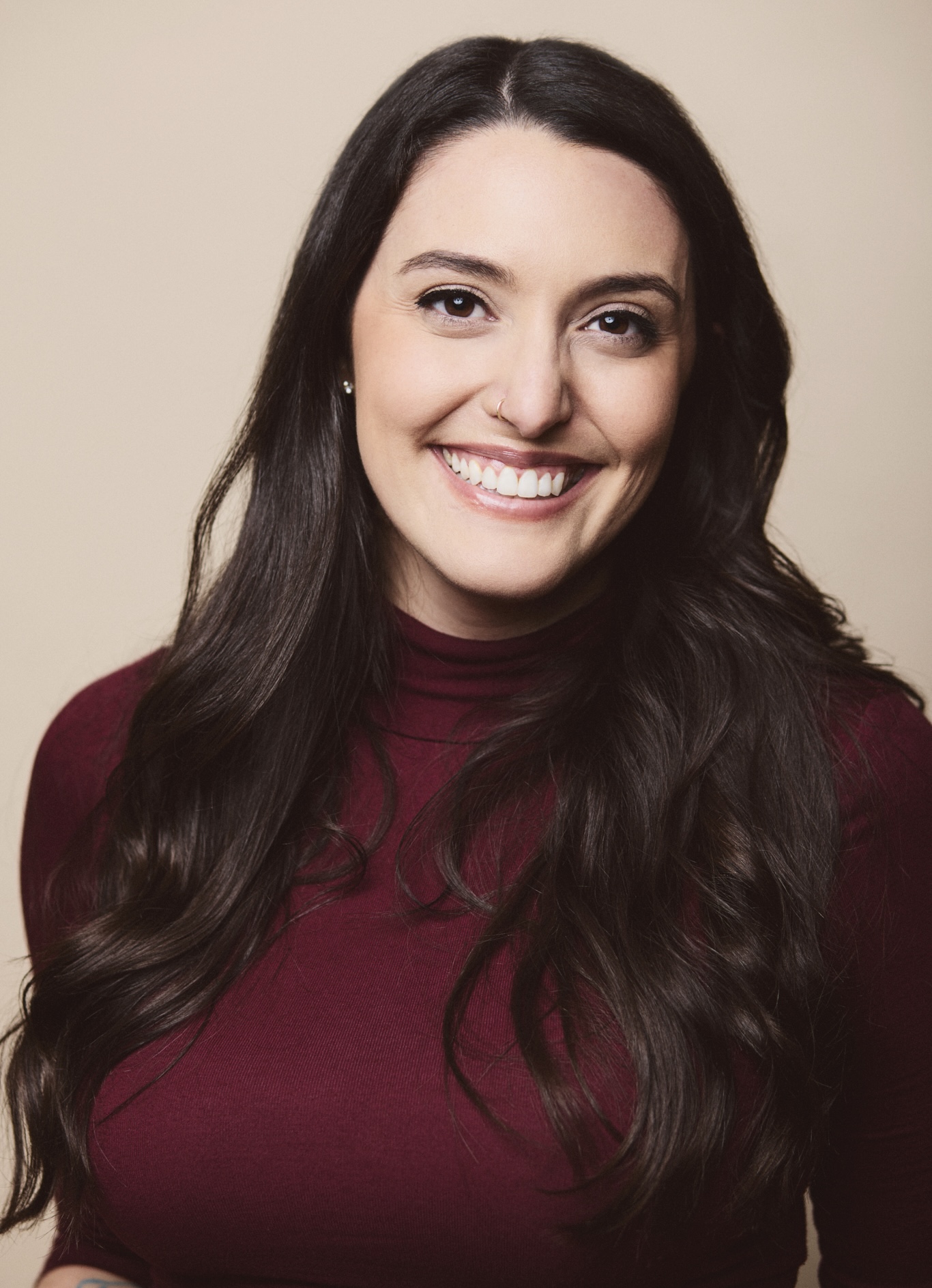FUNICIELLO_AMANDA Headshot.jpg