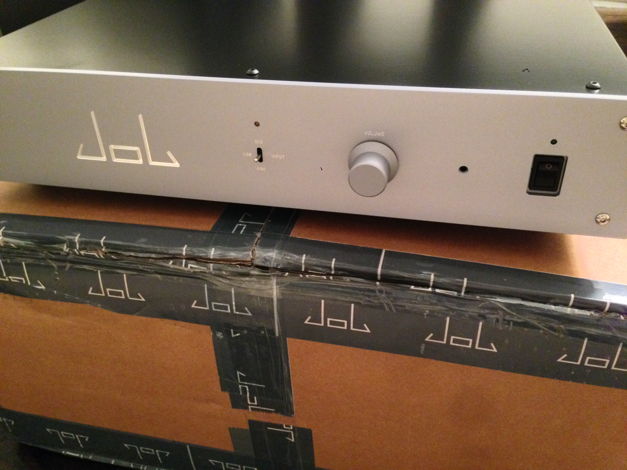 Goldmund JOB Integrated Amplifier 1 week old as new