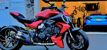 2024 DUCATI DIAVEL V4 motorcycle for rent near Cypress , TX