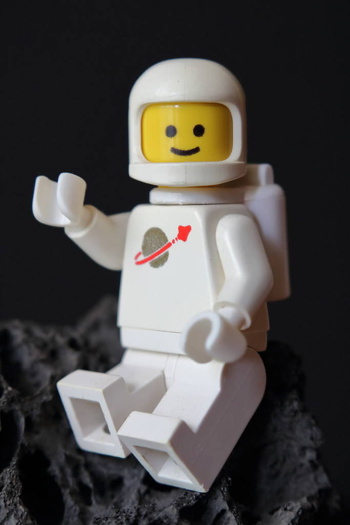 lego astronaut