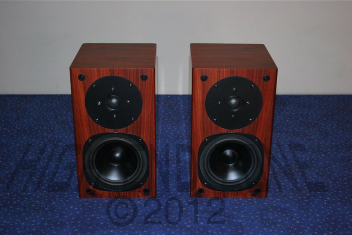 $1,000 Silverline SR12 Rosewood Speakers