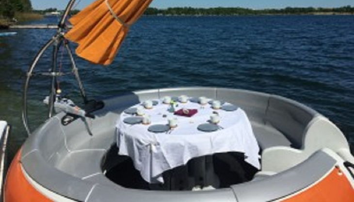 ab ans ufer schwimmende insel