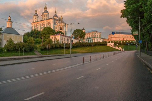 Смоленск - город древний, город вечно молодой