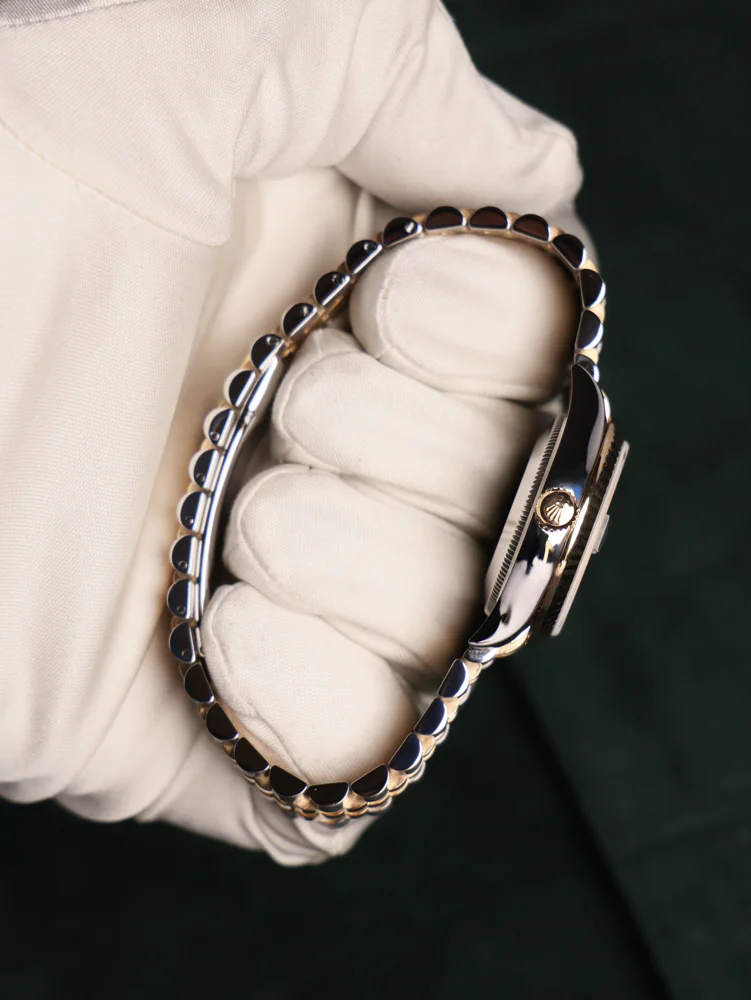 Green VI Roman Jubilee Box + Papers 2020