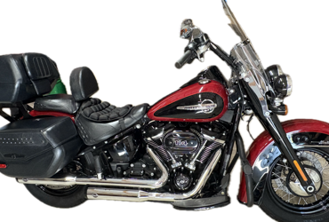 2020 HARLEY-DAVIDSON FLHCS HERITAGE CLASSIC 114 ABS motorcycle for rent near Sealy, TX