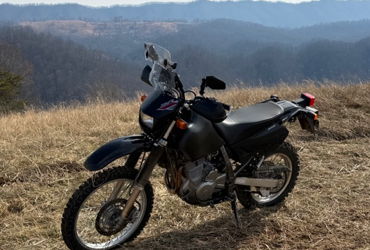 2022 SUZUKI DR650S motorcycle for rent near Rogersville, TN