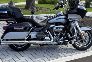 2019 HARLEY-DAVIDSON FLTRU ROAD GLIDE ULTRA motorcycle for rent near Ruskin, FL
