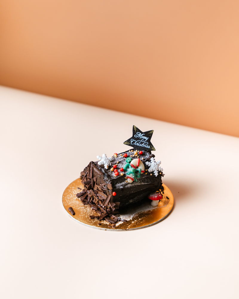 Mini Belgian Chocolate Crunch Log Cake