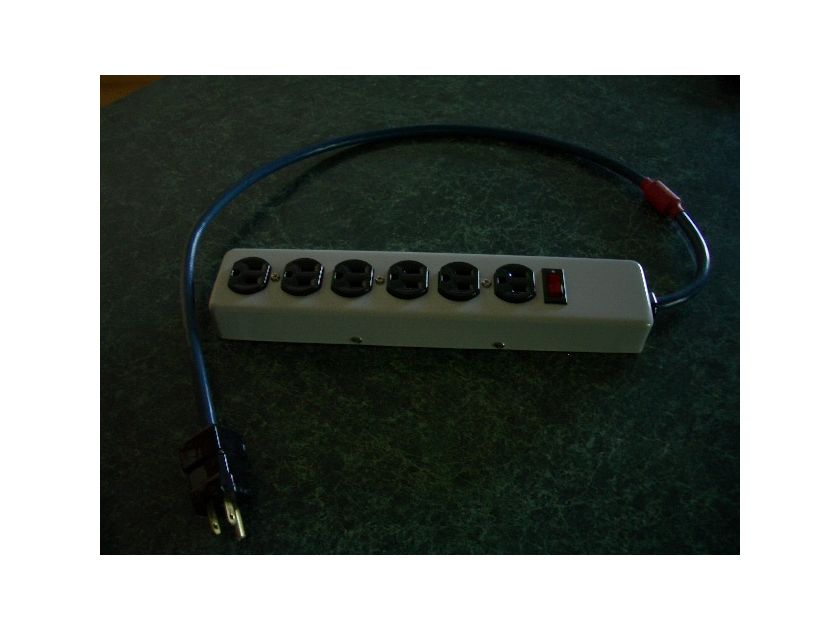 AudioQuest 6-outlet power strip