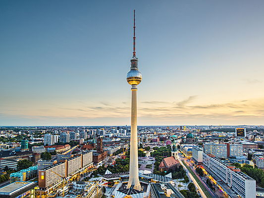  Berlin
- Wohnungsmarkt steht in den Wirtschaftszentren mächtig unter Druck
