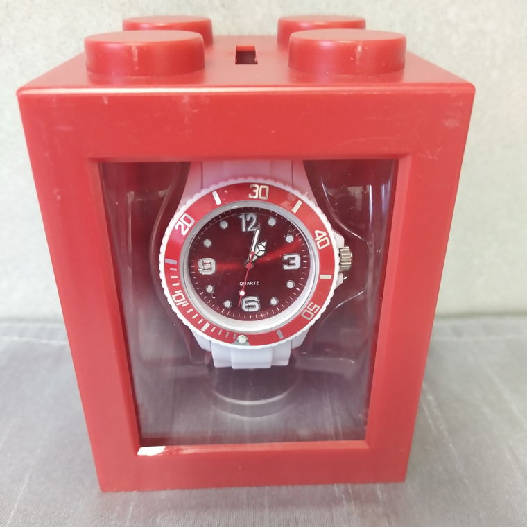 Silikon Uhr Weiss/Rot in Box Lego Stein Kässeli _3