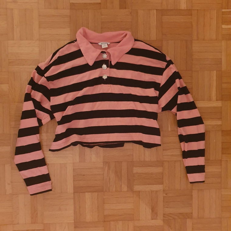 stripy longsleeve sweater 🖤🩷