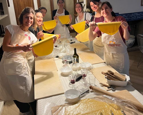 Cooking classes Bologna: Tortellini and tigelle to discover the Bolognese tradition