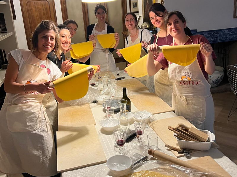Cours de cuisine Bologne: Tortellini et tigelle pour découvrir la tradition bolognaise