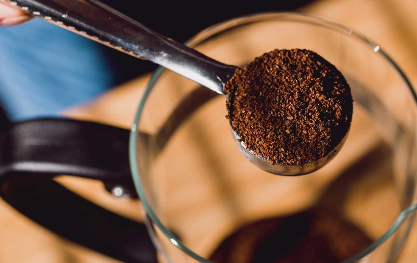 How much ground coffee should I use in a Cafetiere