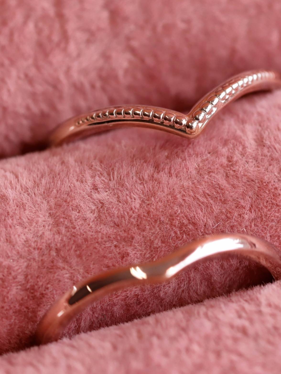 Rose gold wedding rings