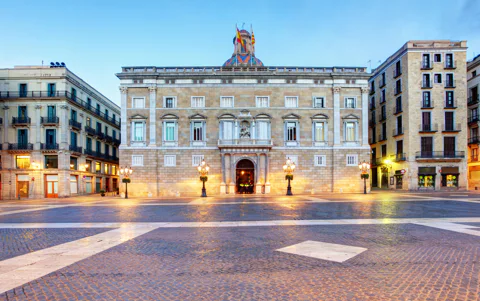 Explore Beautiful Barcelona: Self-Guided Audio Tour