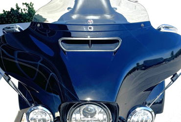 2021 HARLEY-DAVIDSON TRI GLIDE ULTRA motorcycle for rent near Daytona Beach, FL