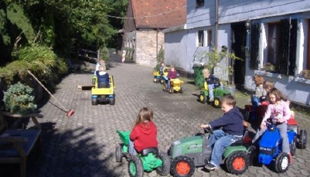 bauernhof gut halfeshof b spiel trecker fahren