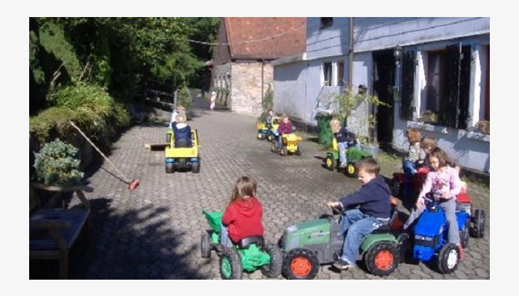 bauernhof gut halfeshof b spiel trecker fahren