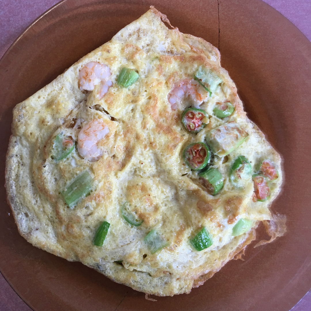 Dec 1st, 2019 - Cucumber and prawn omelettes. Plucked cucumbers from neighbour’s plant. Said it is good to stir fry with prawns or make into omelette. 

So I decided to mix all of them. Tasted great. Crunchy- krup krup~