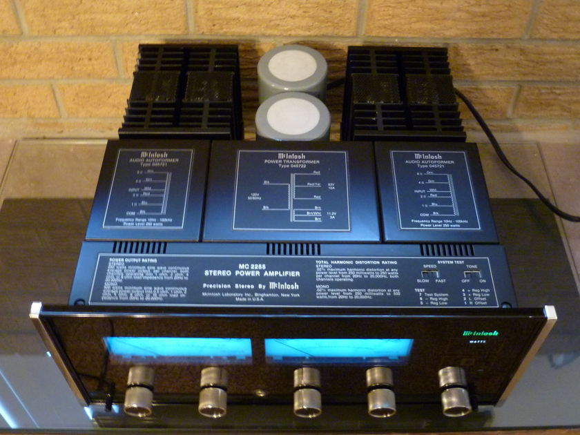 McIntosh  MC2255 Amplifier