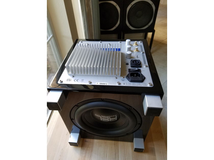 REL T-5 8 inch Powered Subwoofer