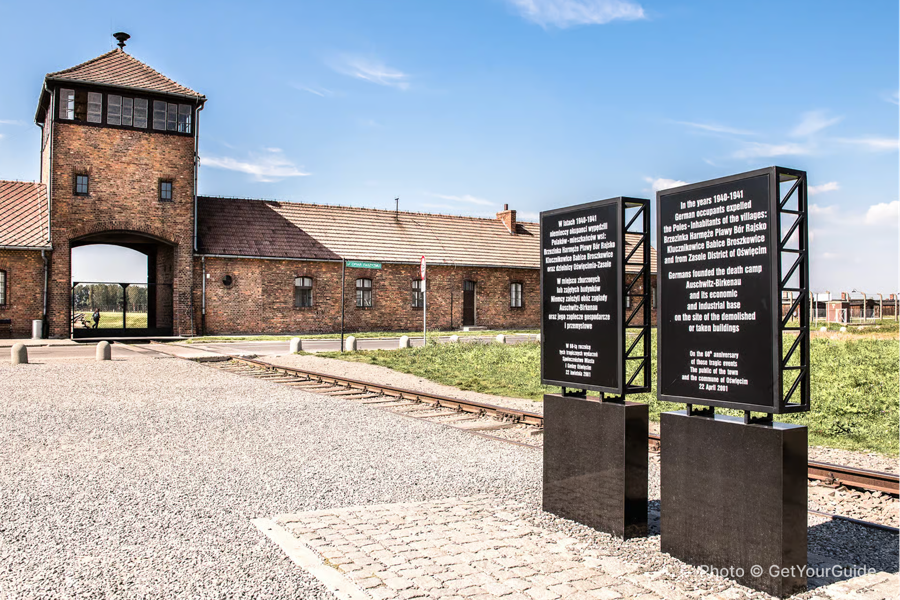 From Krakow: Auschwitz Memorial & Wieliczka Salt Mine Tour - photo 3