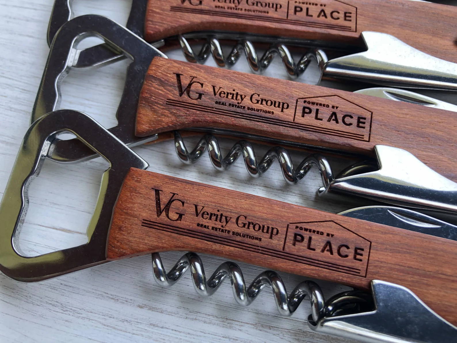Can You Recommend Some Reliable Laser Engraving Machines for Small Businesses 010