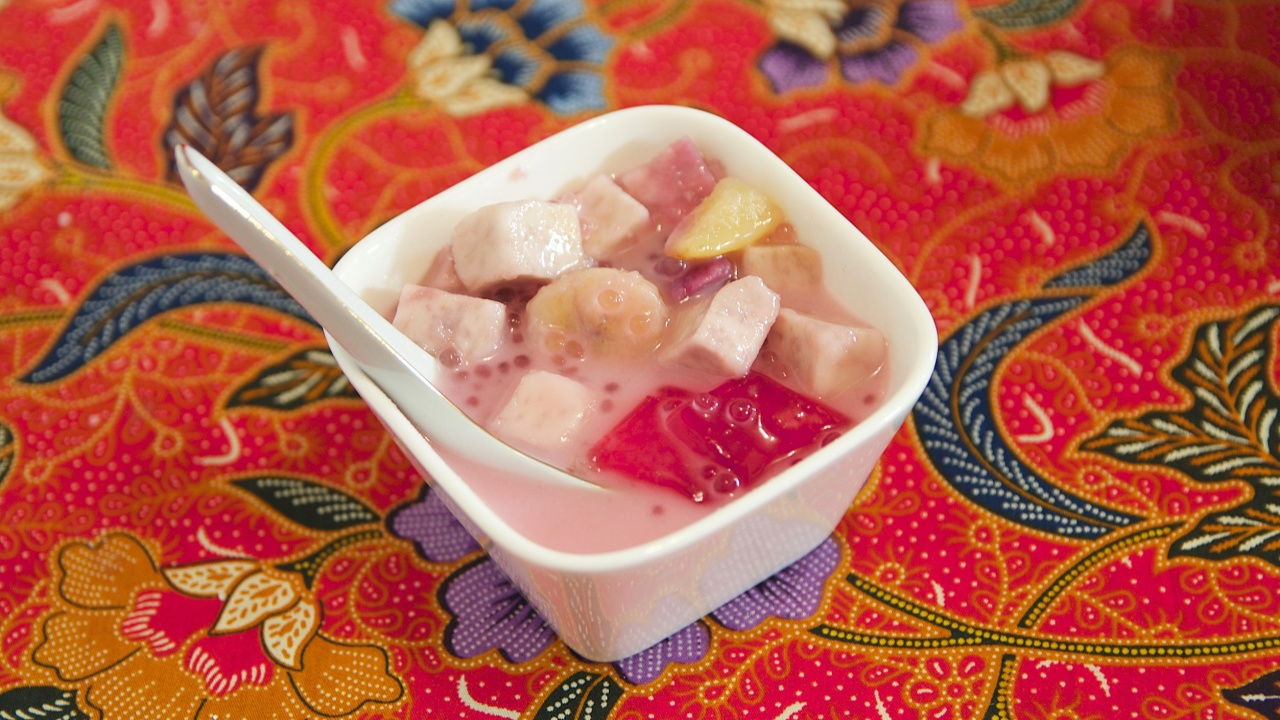 Bubur Cha Cha (Nyonya Coconut Milk Dessert) - Southeast Asian