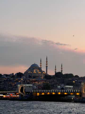 Sail past some iconic landmarks