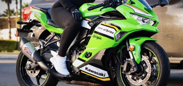 2025 KAWASAKI NINJA ZX-4RR ABS KRT EDITION motorcycle for rent near Davenport, FL