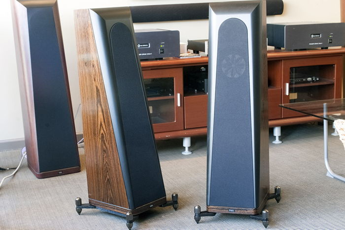 Thiel Audio CS-1.7 Floorstanding Speakers. With Rare La...