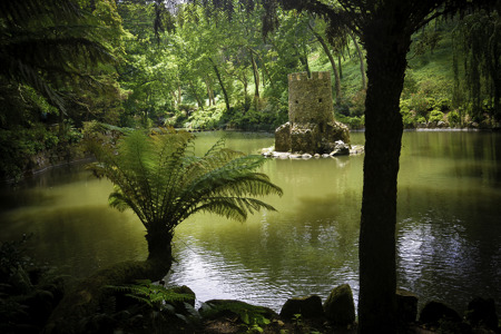 Lake in Pena park PickYourDay.jpg