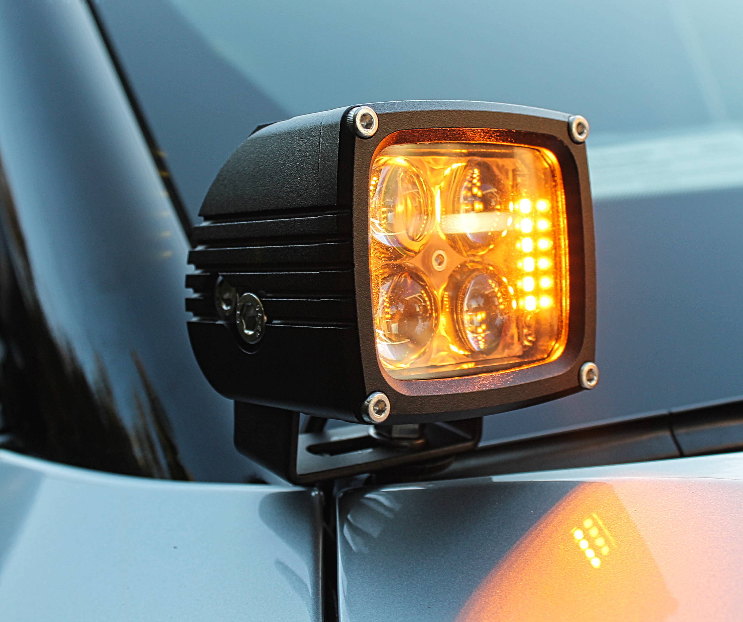 rivian off roading light amber m&R automotive