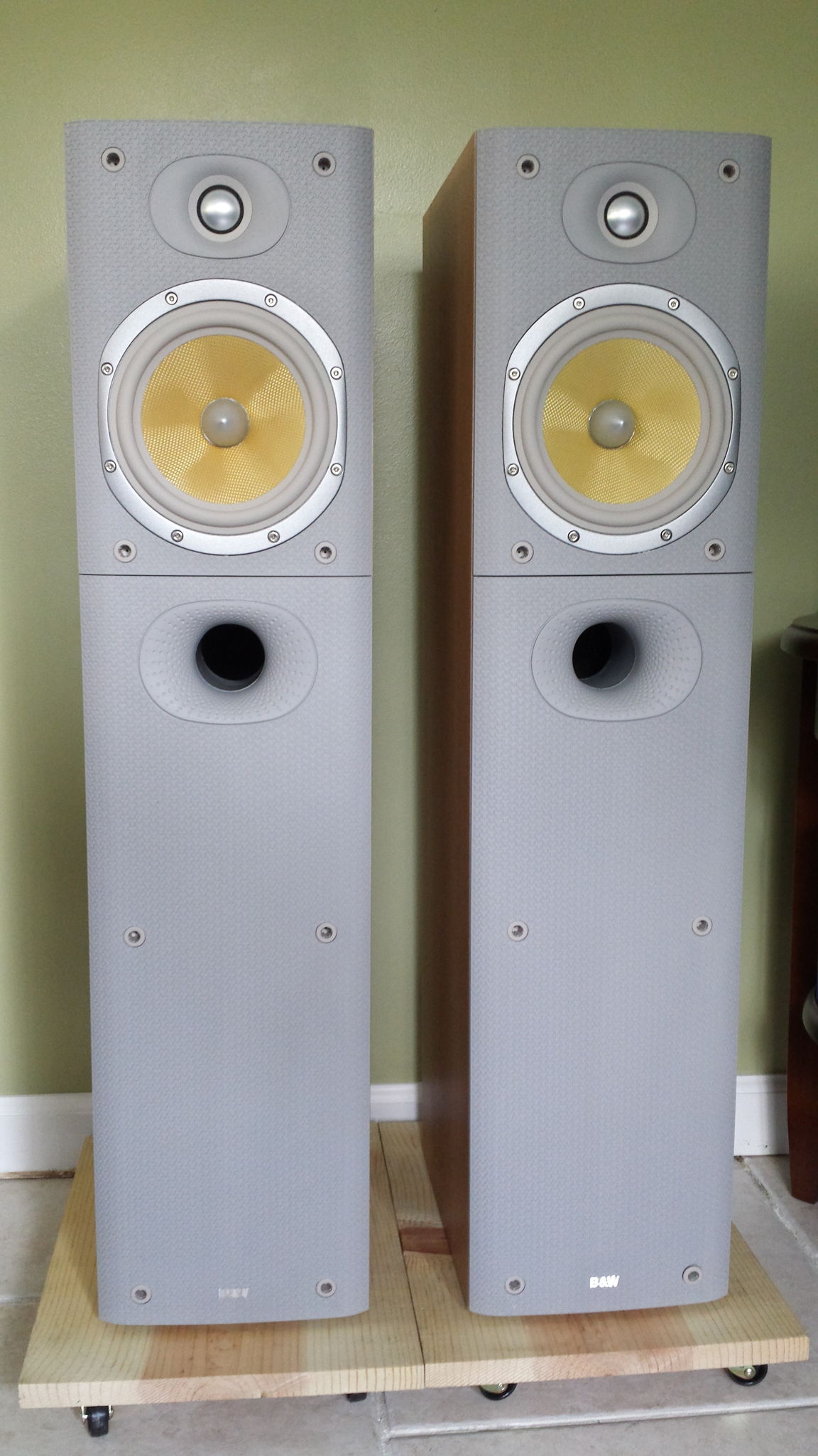 B&w 602 best sale s3 floorstanding speakers