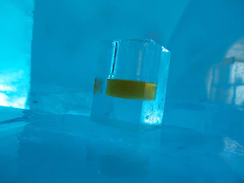 Amsterdam: Icebar Entry Ticket with 3 Drinks - photo 4