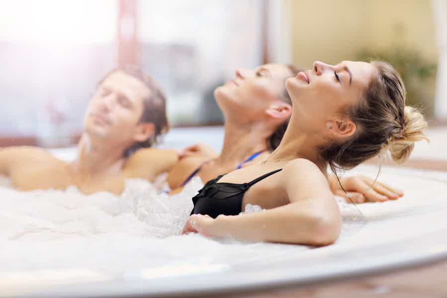 Private Spa with Jacuzzi and Sauna - photo 1