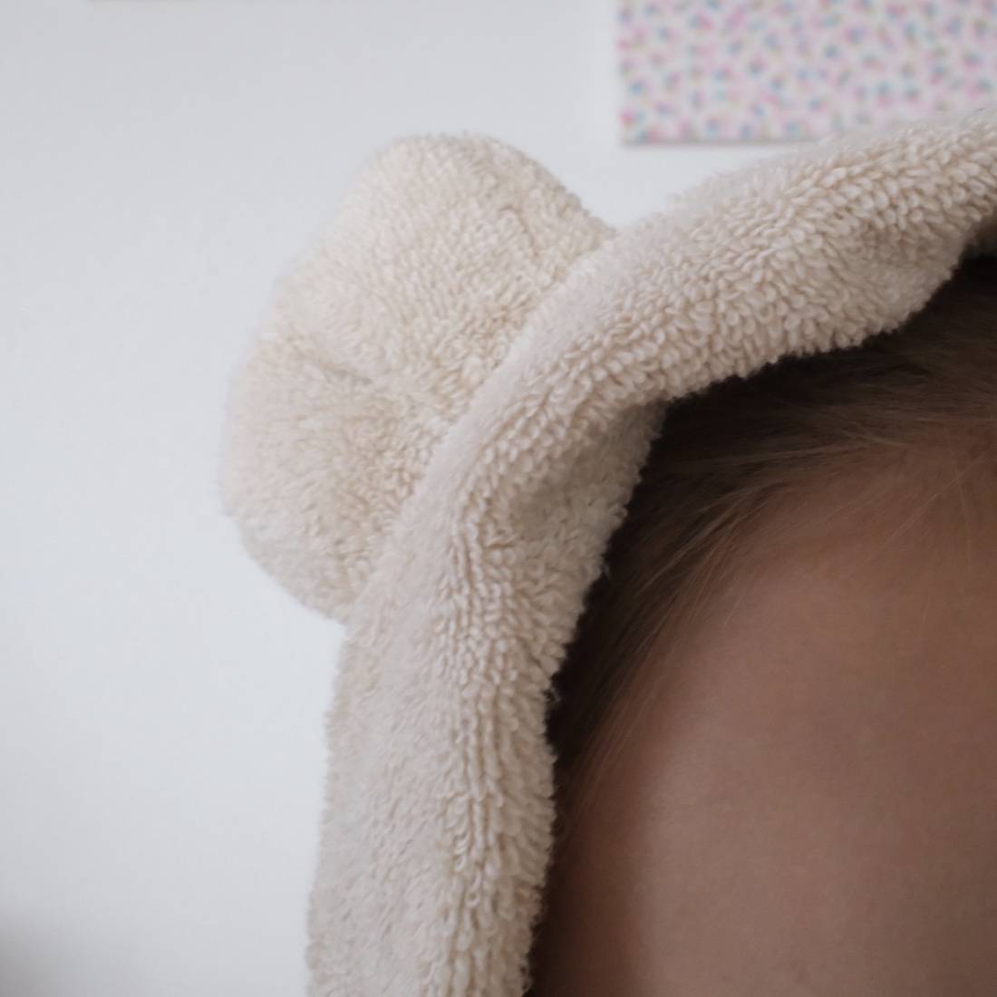 poncho joli nous suisse linge plage pratique confortable éponge absorbant doux 100% coton biologique GOTS crème enfant bébé 