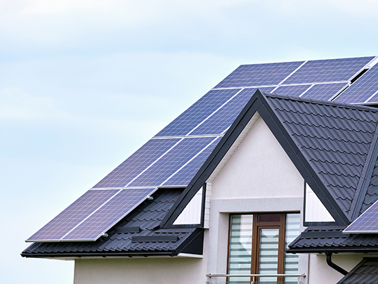 Retrofitting solar thermal energy in existing buildings