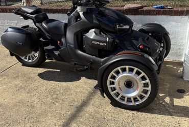 2024 CAN-AM RYKER RALLY EDITION 900 ACE motorcycle for rent near Philadelphia, PA