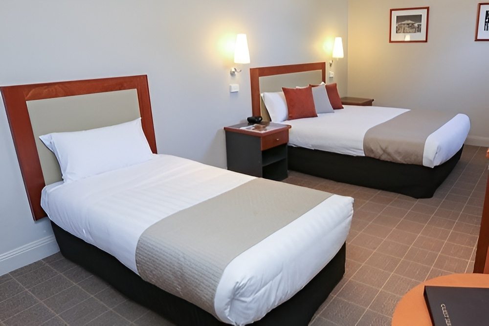 Web_Photo_Editor (6)-Picsart-AiImageEnhancer