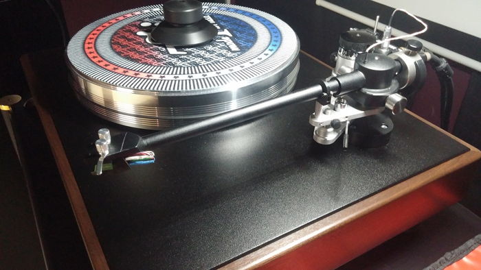 VPI Industries 10" 3D Tonearm and VTA Tower/Base