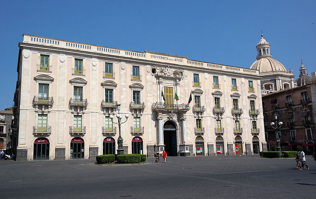  Catania
- palazzo-marchese-sangiuliano.jpg